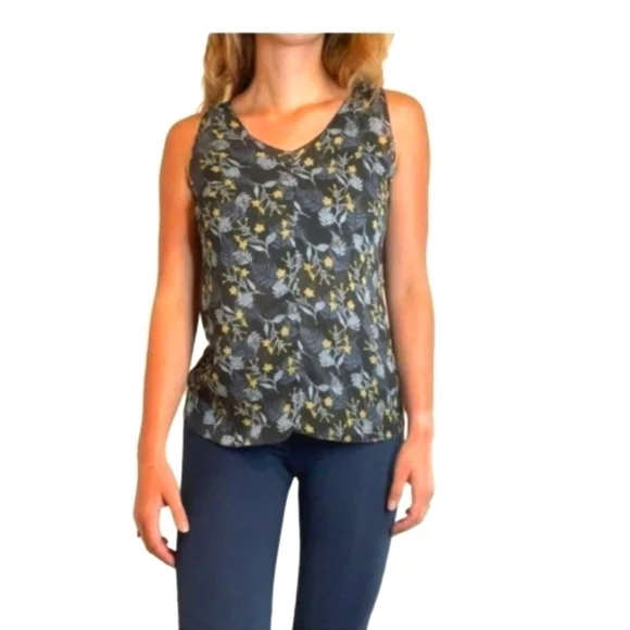 Cabi Floral V Neck Chiffon Sheer Layered size S - Picture 2 of 10